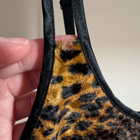 ✨5 For $50 Victoria's Secret Leopard Print Camisole - Black and Brown - Picture 2 of 6